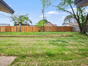 1629  Brent Court , Grand Prairie Texas 75051