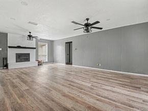 1629  Brent Court , Grand Prairie Texas 75051