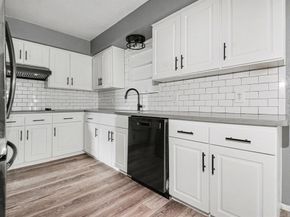 1629  Brent Court , Grand Prairie Texas 75051
