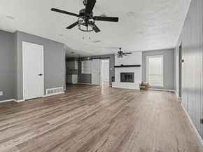 1629  Brent Court , Grand Prairie Texas 75051