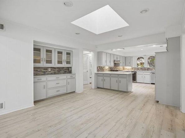 6218  Stonehill Drive , Dallas Texas 75254