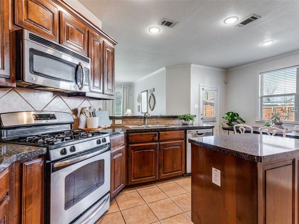 6741  Friendsway Drive , Fort Worth Texas 76137