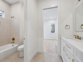 5605  Santa Fe Avenue , Dallas Texas 75214