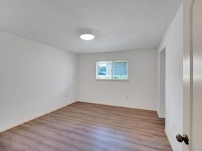 1105  Greenbriar Lane , Arlington Texas 76013