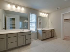 707  Ranchvale Court , Arlington Texas 76002