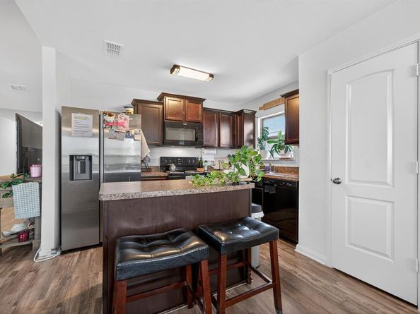 1331  Lucchese Lane , Dallas Texas 75253