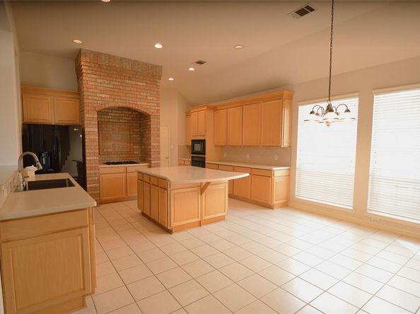 1120  Surrey Lane , Allen Texas 75013