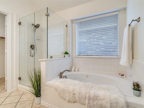 2185  Crestlake Drive , Rockwall Texas 75087