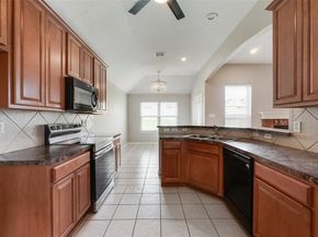 1517  White Willow Lane , Arlington Texas 76002