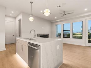 1900 S Ervay Street  416, Dallas Texas 75215