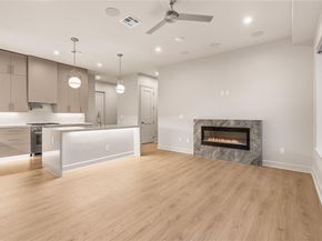 1900 S Ervay Street  416, Dallas Texas 75215