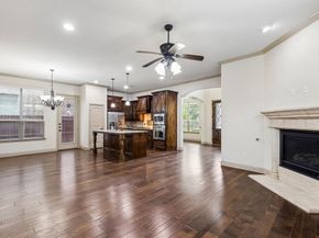 4944  Dominion Boulevard , Irving Texas 75038