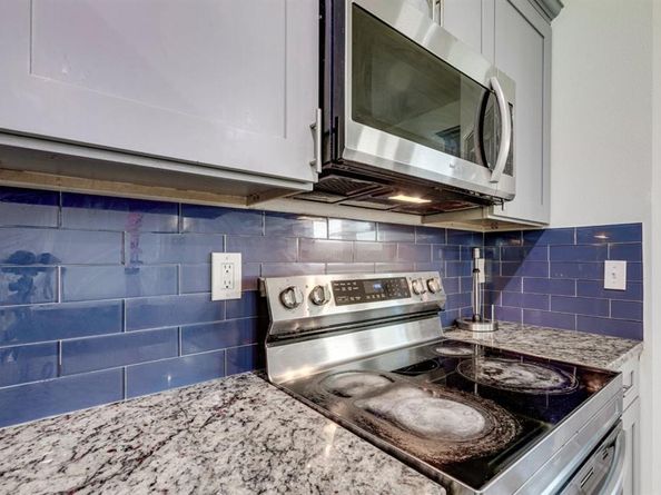 3083  Sunnyvale Street , Dallas Texas 75216