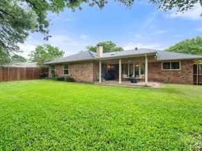 1229  Brookfield Lane , Mansfield Texas 76063
