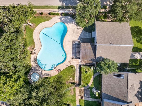 4822  Rollingwood Court , Garland Texas 75043