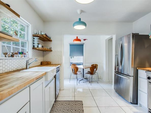 8619  Angora Street , Dallas Texas 75218