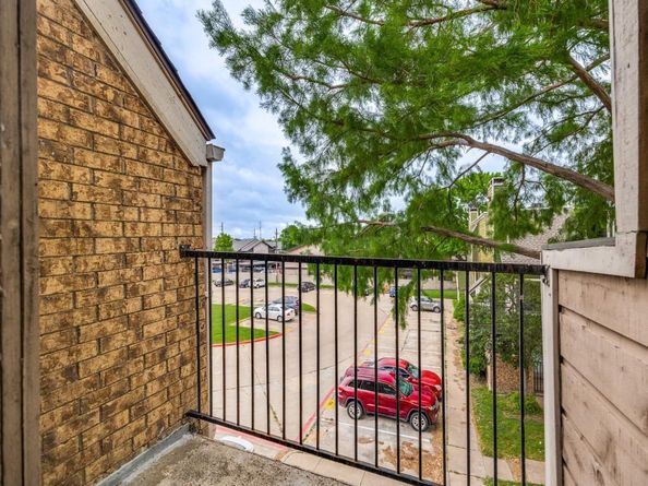 9809  Walnut Street  203, Dallas Texas 75243