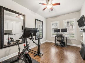 2141  Norlock Lane , Dallas Texas 75201