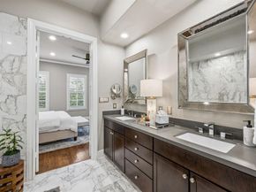 2141  Norlock Lane , Dallas Texas 75201