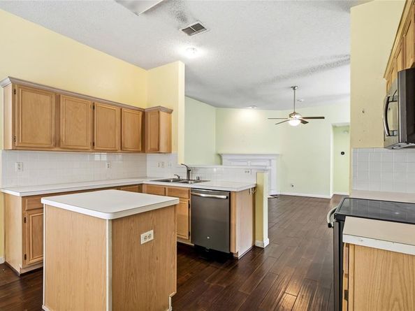 2720  Preston Creek , Mesquite Texas 75181