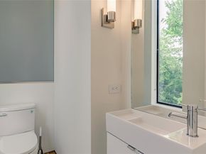 1504  Burlew Street  101, Dallas Texas 75204