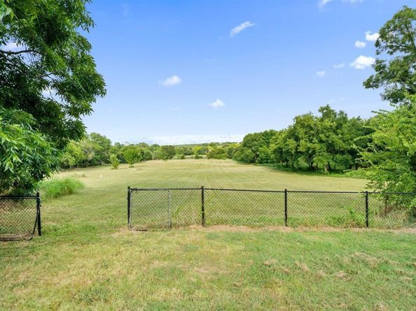 8542  Meadowbrook Drive , Fort Worth Texas 76120