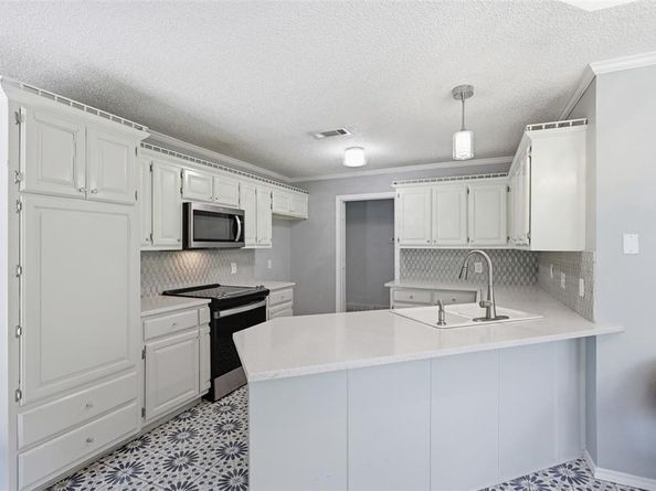 1309  Oak Harbor Boulevard , Azle Texas 76020