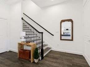7333  Valley View Lane  604, Dallas Texas 75240