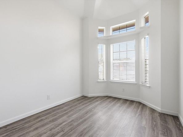 4215  Scarsdale Lane , Dallas Texas 75227