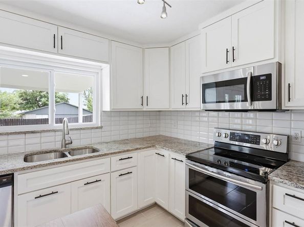 3122  Furneaux Lane , Carrollton Texas 75007
