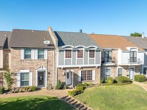 607  Trailwood Court , Garland Texas 75043