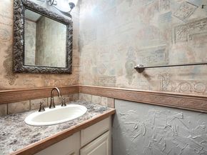 607  Trailwood Court , Garland Texas 75043