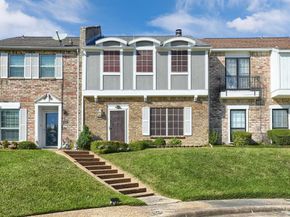 607  Trailwood Court , Garland Texas 75043