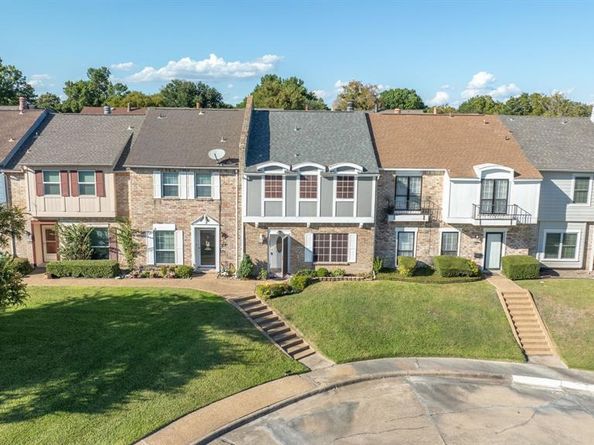 607  Trailwood Court , Garland Texas 75043