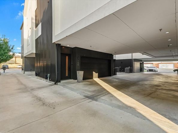 2001 N Prairie Avenue  106, Dallas Texas 75204