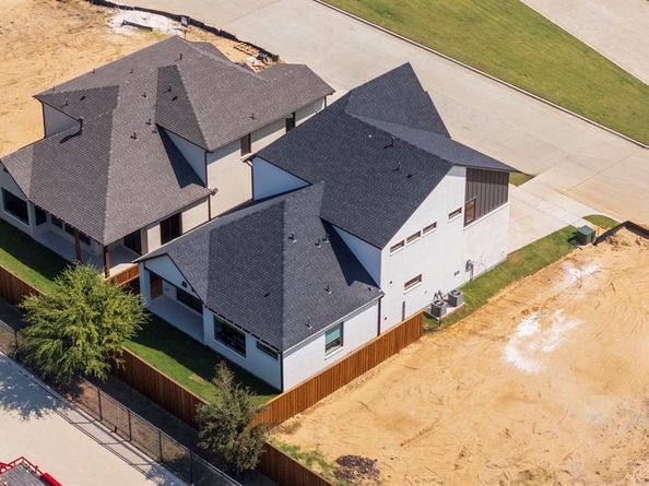 2971  Kosse Court , Grapevine Texas 76051