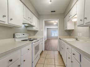 13842  Methuen Green Lane , Dallas Texas 75240