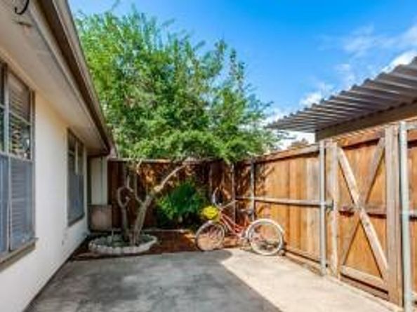 13842  Methuen Green Lane , Dallas Texas 75240