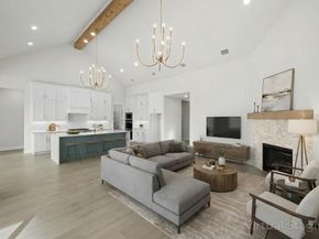 4726  Hawthorn Hills  , Arlington Texas 76005