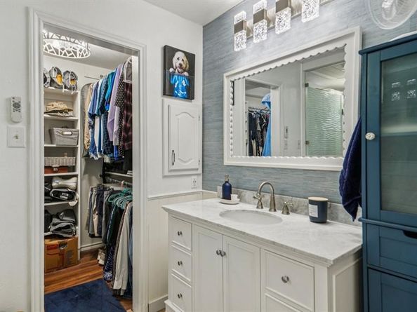 514  Willow Way , Highland Village Texas 75077