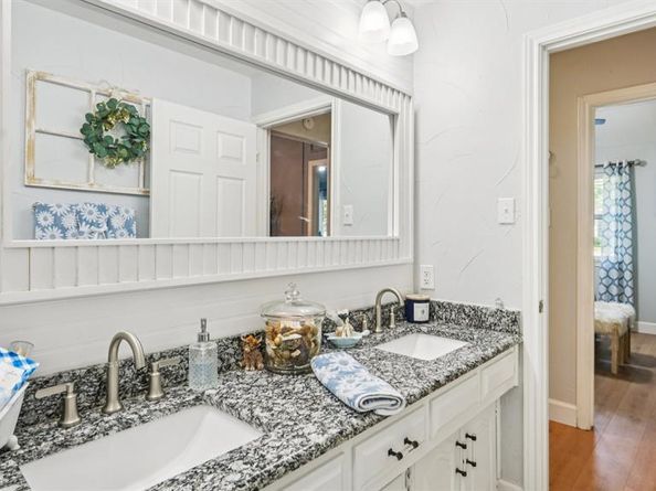514  Willow Way , Highland Village Texas 75077