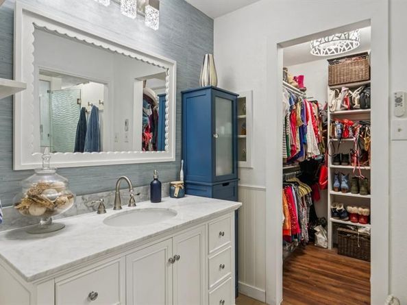 514  Willow Way , Highland Village Texas 75077