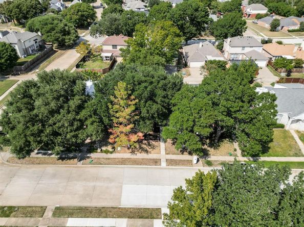 840  Chaparral Drive , Grand Prairie Texas 75052