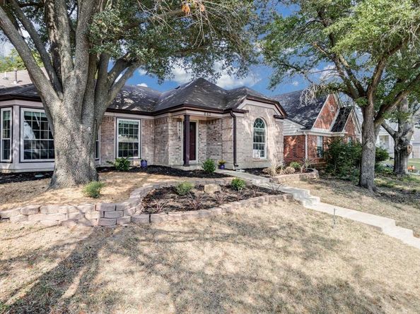 840  Chaparral Drive , Grand Prairie Texas 75052