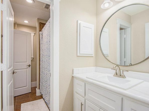 1209  Rollie Michael Lane , Fort Worth Texas 76179