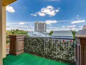 3818  Holland Avenue  305, Dallas Texas 75219