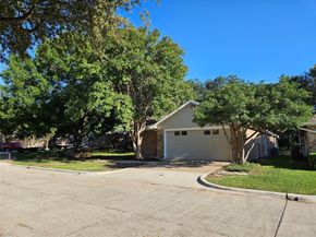 2709  Heather Glen Court , Carrollton Texas 75006