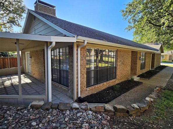 2709  Heather Glen Court , Carrollton Texas 75006