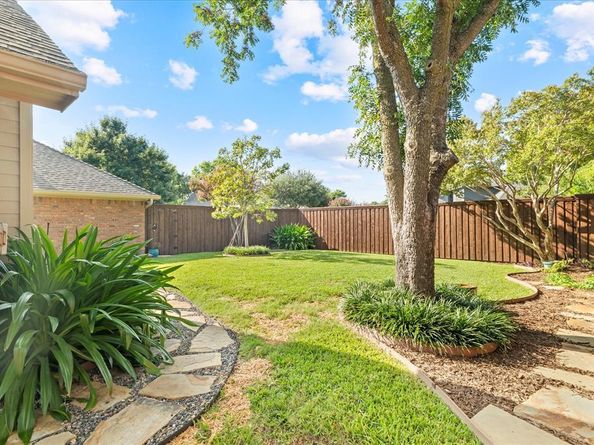 1205  O Shannon Lane , Garland Texas 75044