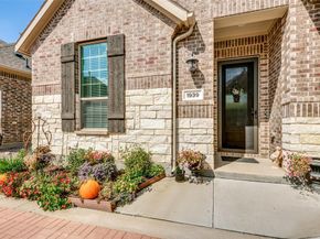 1939  Spotted Fawn Drive , Arlington Texas 76005